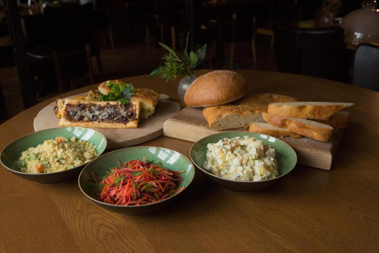 St.Michaels Bistro Bed and Breakfast Painswick Εξωτερικό φωτογραφία